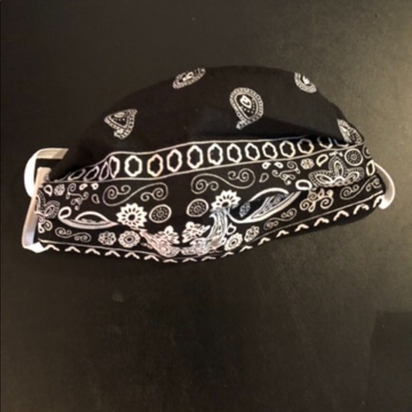 “Bandanna Bonanza” Face Mask 30+ colors available - Picture 7 of 10